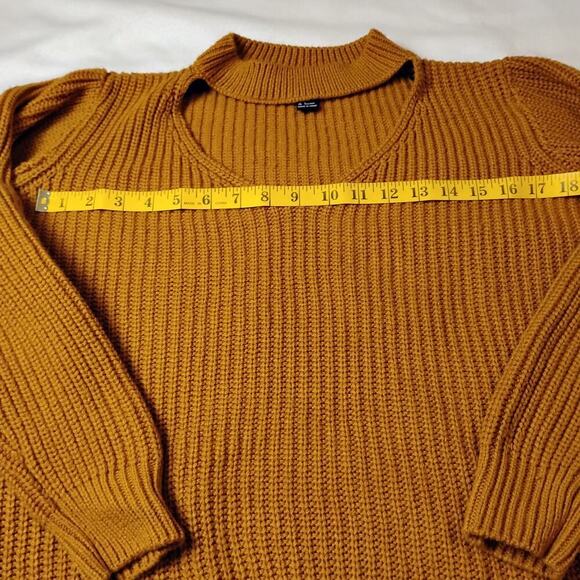 Forever 21 Mustard Knit Keyhole Sweater, L - Picture 6 of 11
